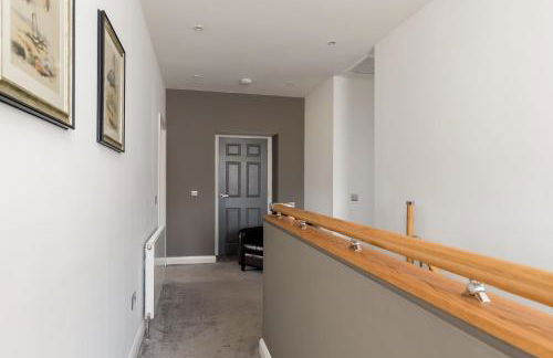 19th Century Luxury Lodge with Hot-Tub - Foto 58