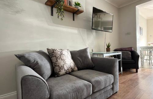 Durham 3 Bedroom House With Parking - Foto 7