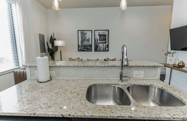 Couple's Retreat Near Vanderbilt University! - Foto 9