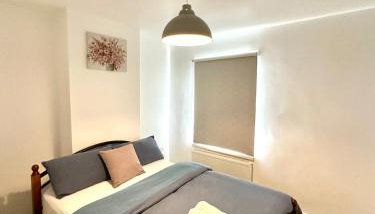 Charming Two-Bedroom Retreat-Garden Oasis Near Central London & Transport Links - Foto 4