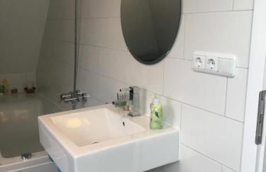 Helle und ruhige Dachgeschosswohnung - Foto 16