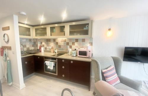 Stylish Cottage with Quay and River View - Foto 7