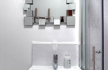 Stylish 3 Bed Home Near Newcastle & Sunderland Free Parking Sleeps 6 - Foto 15