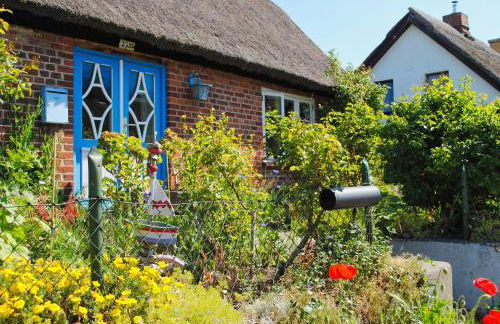 moderne Ferienwohnung mit Gartennutzung - Haus Inselwind FeWo MEERbucht - Foto 3