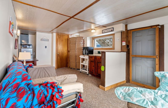 Beachfront Pet Friendly Sleeps 15 Bbq! - Photo 24