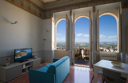 ROSSO DI SERA - Foto 1