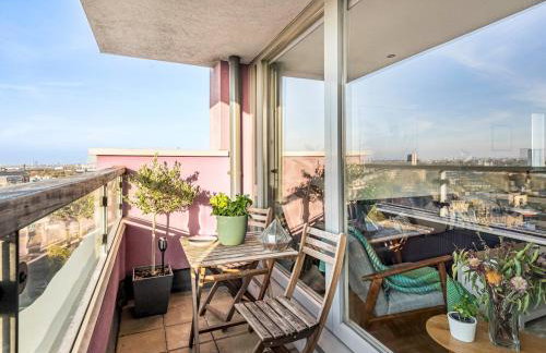 Charming Stay with a Balcony in Bow - Pass the Keys - Photo 13