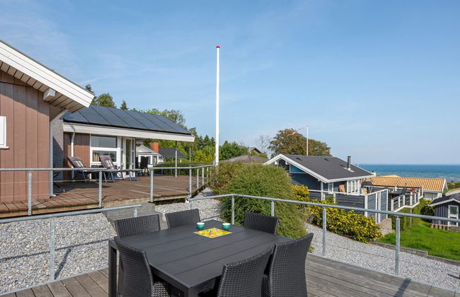 "Ebbeline" - 150m from the sea - Foto 2