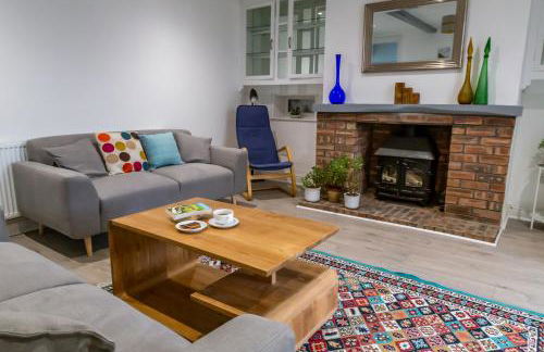 Spacious Cottage with Private Hot Tub - Foto 24