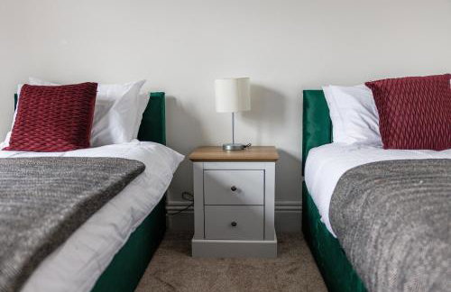 2 BR Home Perfect for Short and Long Term Stay - Foto 30