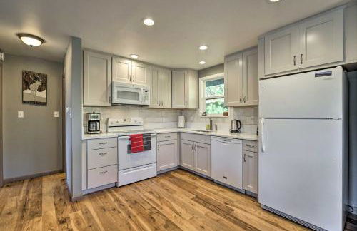 Luxe Updated Home with Grill and Hot Tub 4 Mi to RMNP - Foto 10