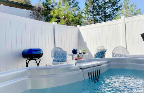 White Feather Suite Hot Tub Private Sleeps 2 - Foto 6