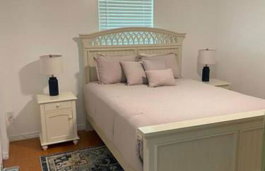 Updated,spacious, maritime 3BR downtown cottage - Photo 5