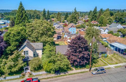 Modern 2 Bedroom Farmhouse Cottage with Hot Tub in Snohomish - Foto 57