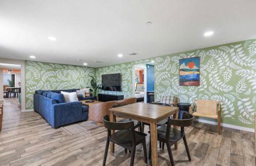 This is it - Great Location -13 Beds - Pool - Gym - Foto 6