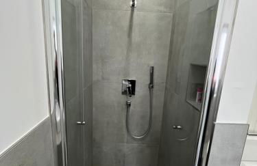 Neubau Penthouse - mit schöner Aussicht - 15min von Köln - Photo 24