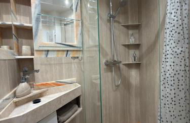 Milan - 2BR 2BA Apt - 5 min walk to Metro & Train - Foto 10