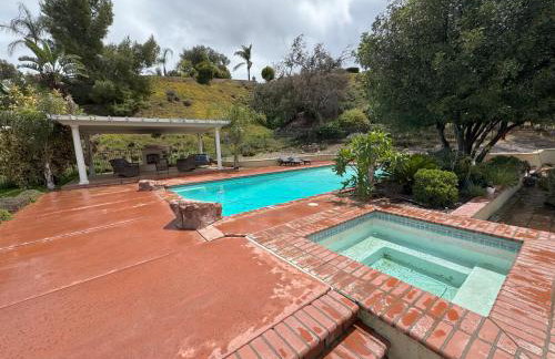 Riverside Views & Pool Retreat - Foto 27