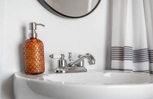 Chapel Hill Roots - Northside Historic Home - Foto 48