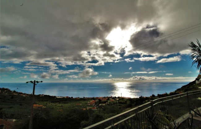 Farious Villa - Photo 39