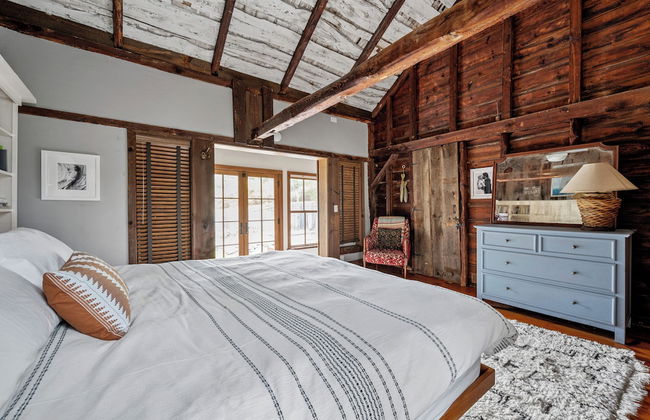 Renovated Grand Woodstock Barn - Foto 52