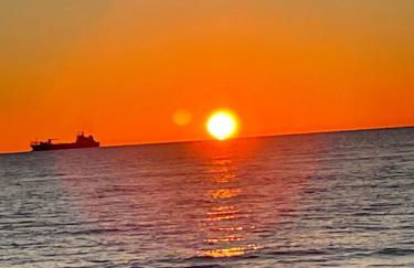 House 3 blocks to the beach - Foto 47