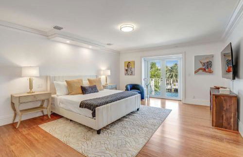 Solara: Waterfront Estate, Pool, Dock, Private Guest Suite - Foto 57