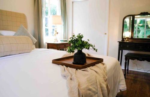 Cozy Renovated Vintage Modern House Downtown! - Foto 11