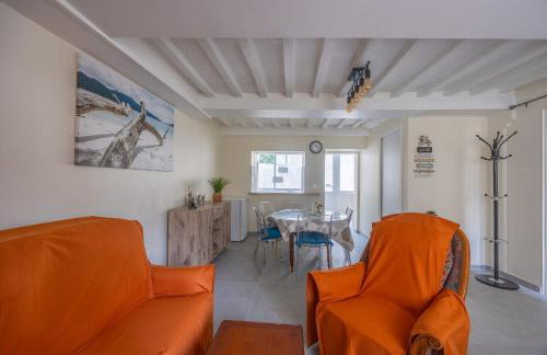 Les Colibris little house in the city-center - Foto 12