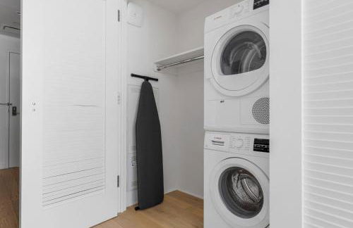 Blueground Chelsea rooftop pool nr High Line NYC-2148 - Foto 13