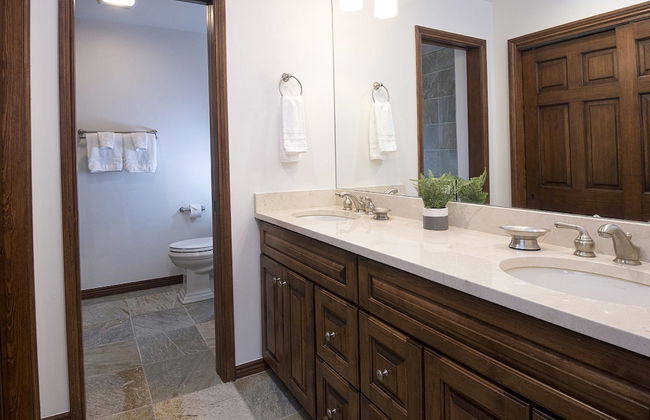 Arrowhead Village Condo - 206 Seasons Lodge - Photo 15