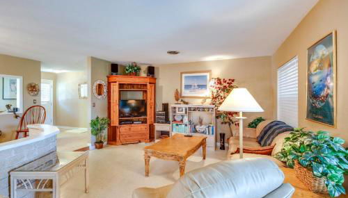 Spacious Home with Yard - half Mi to Ormond Beach! - Foto 3