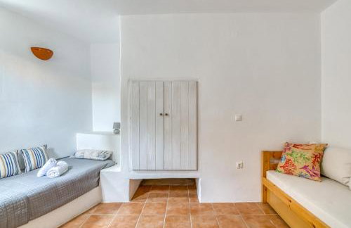 Lefkes Village Living - Photo 22