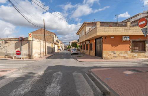 Amplia Casa Familiar con Calefacción, cerca de Sierra Nevada y Granada - Foto 63