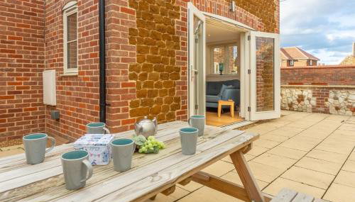 Stone Lodge - Photo 4