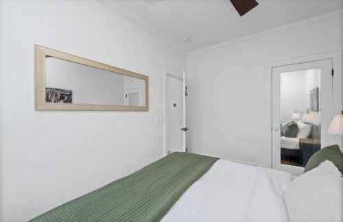 Campus Corner Retreat Two King Beds and Dog Friendly - Foto 14