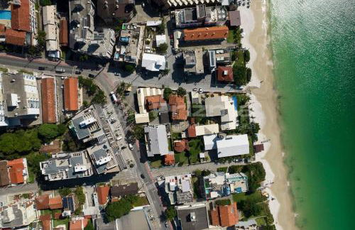 306 Bl 03 - WaldGarten Bombinhas - 50 m do Mar e Frente Avenida - Condomínio de Alto Padrão - Piscina - Academia - Salão de jogos - Foto 66