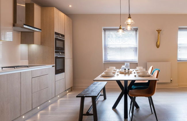 Super Vibrant 2 Bedroom With Parking - Foto 17