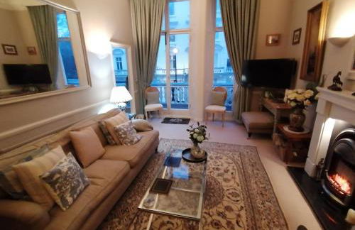 Warwick Square - Photo 5