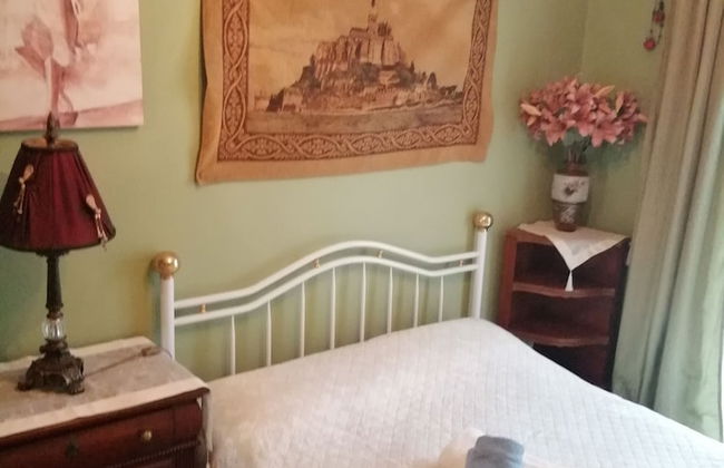 Helen's family home - Photo 8