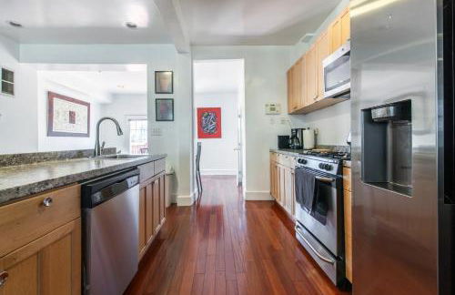 Spacious, Relaxing, 4 Bd 3.5 Ba Home In Petworth! - Foto 16