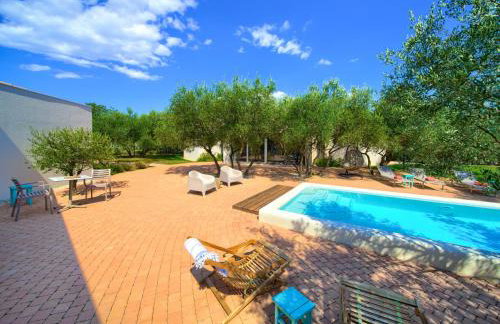 Margari Villas - Photo 5