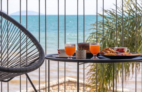 Almyros Sea Front Villa - Photo 25