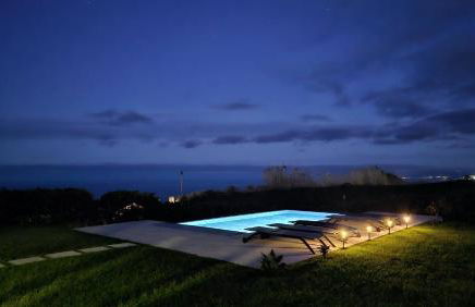 Seaview Villa with Heated Private Pool - Photo 30