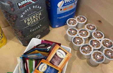 Luxurious 4bd home sleeps 12 minutes to downtown with parking - Foto 26