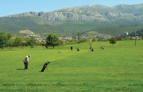 Three-Bedroom Apartment In Srinjine - Photo 24