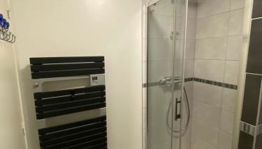 Apt 4 pers- Terrasse vue mer, 150 m de la plage - GILDWEN - Foto 5, Shower