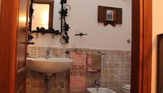 Trilocale nel centro storico - Foto 5