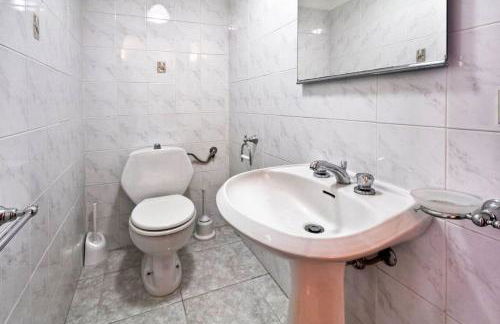 Stylish & Spacious Townhouse - Walk to Beach & Town - Foto 24