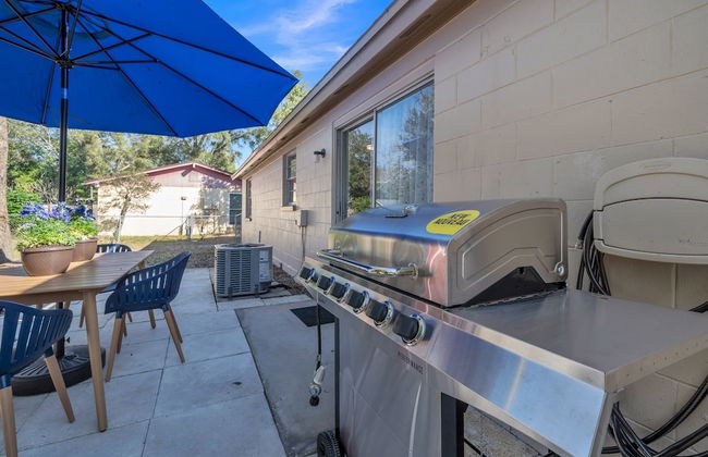 Serenity Retreat: Charming Home Near Attractions! 3 Bedroom Home by RedAwning - Foto 26